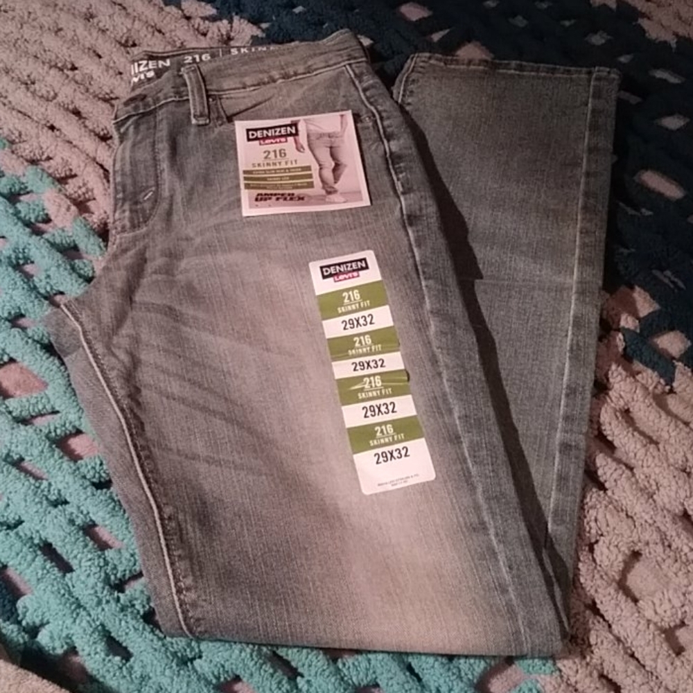 Levi 216 skinny fit jeans